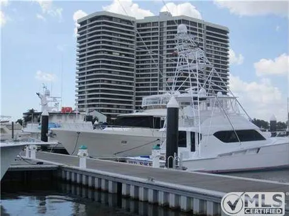 100 Lakeshore Dr APT 1458, North Palm Beach, FL 33408