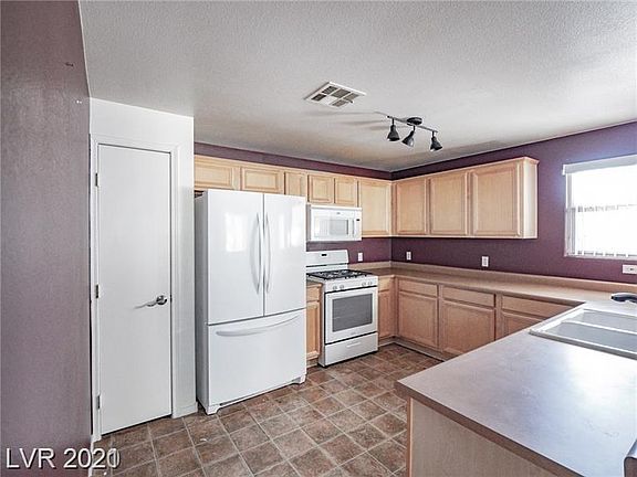 3rd image of 2325 Windmill Pkwy APT 924