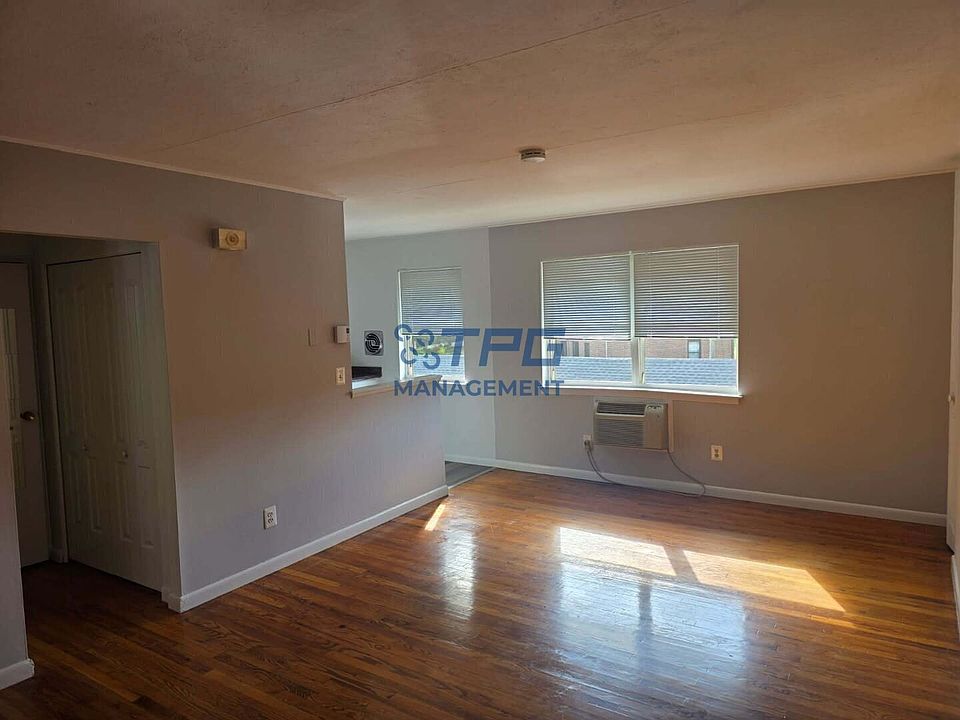 1st image of 239 Spring St APT E20