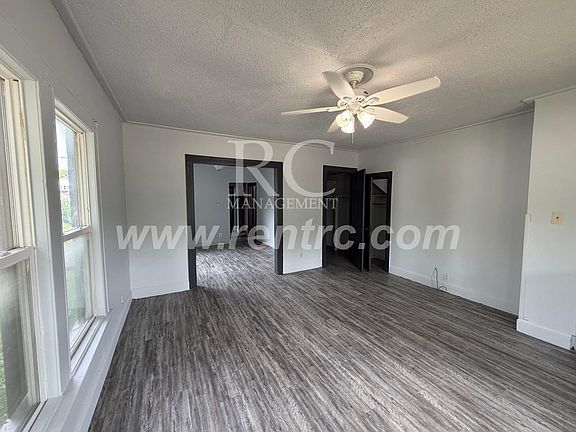 5th image of 327-2 Robinson St