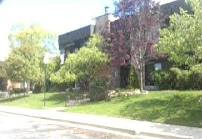 3rd image of 1365A N Sterling Ave Unit 201