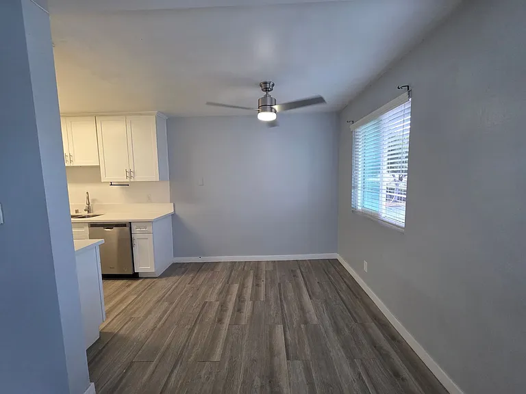 721 Venice Way — Photo 13