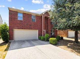 5012 Meridian Ln, Fort Worth, TX 76244