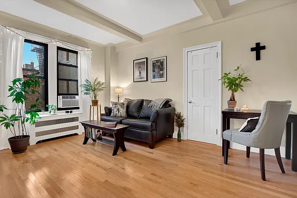 Rented by Cooper & Cooper Real Estate | media 5