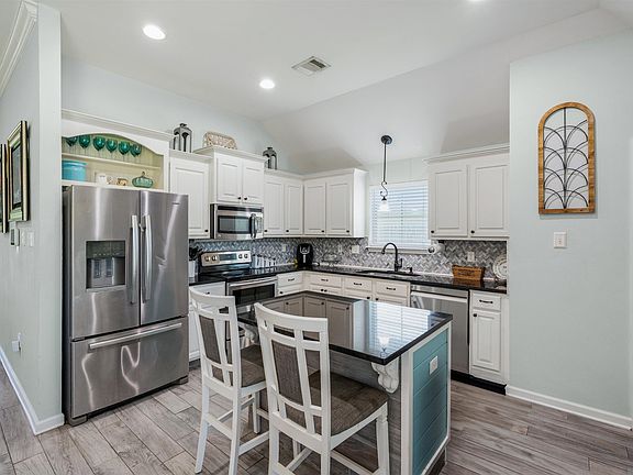 2nd image of 9230 Cypress Lake Dr