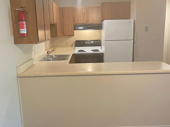 3rd image of 501 S Highway 47 APT 10