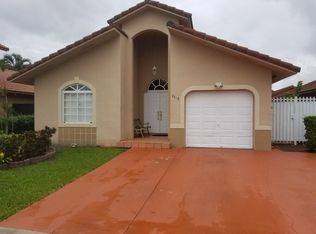 3418 W 74th Pl, Hialeah, FL 33018