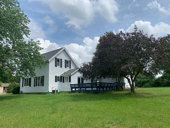 2nd image of 2622 S Isabella Rd