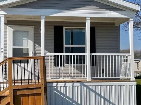 1201 Shawna Ave, Auburn, IN 46706