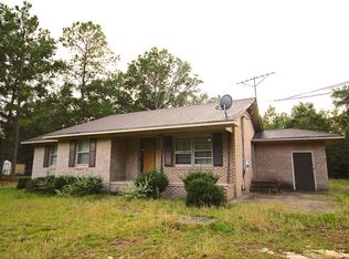 169 Legion Dr, Dillon, SC 29536