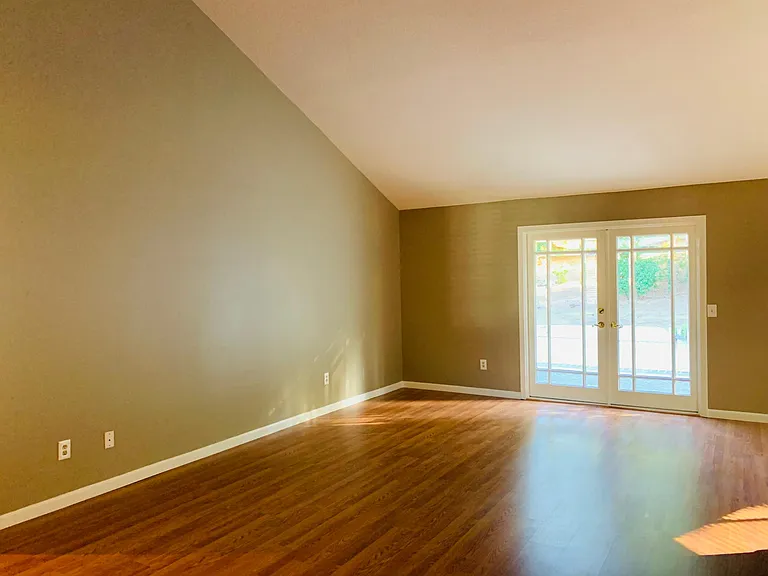 23665 Meadcliff Pl — Photo 2