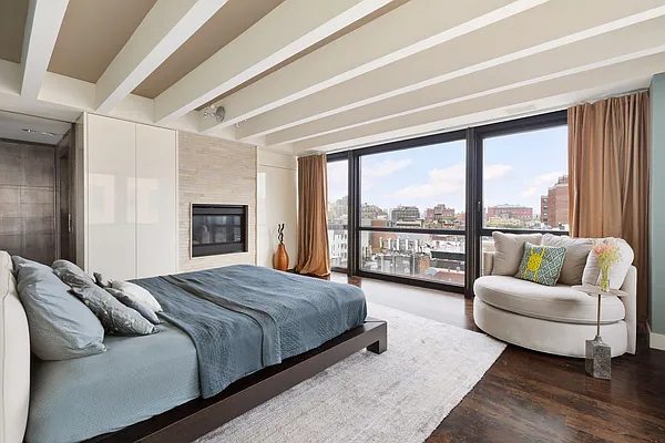 Sold by Compass | media 37