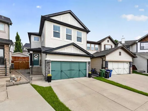 74 W Heritage Lndg, Cochrane, AB T4C 0E3