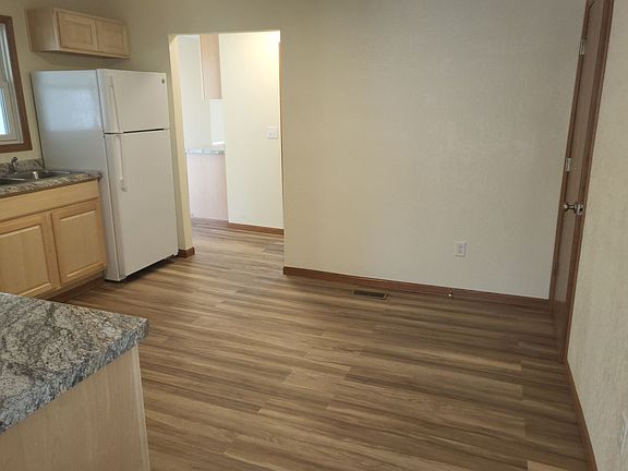 4th image of 216 N Main St #6666D1915