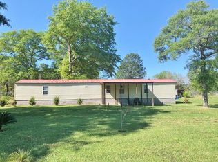 230 Emmanuel Dr, Lyons, GA 30436