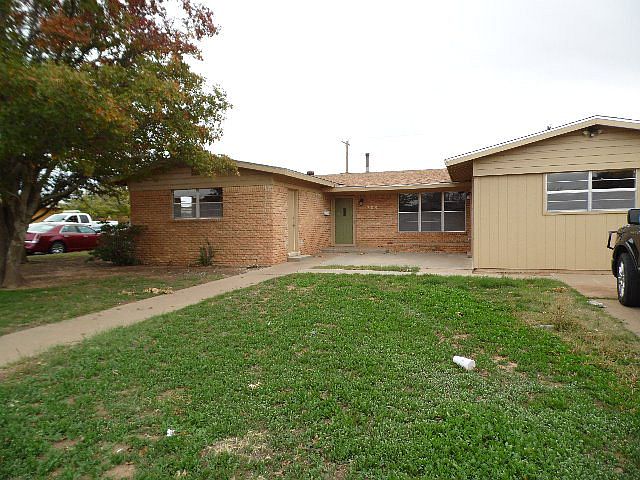 1st image of 208 E Dormard Ave