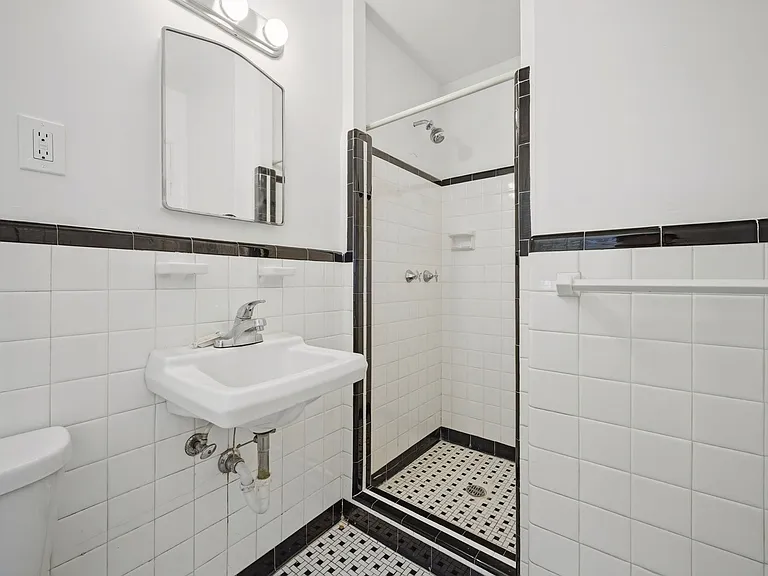 9450 Selby Pl — Photo 24
