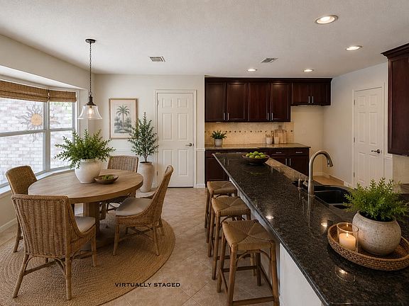 5th image of 3304 Blue Lake Dr.