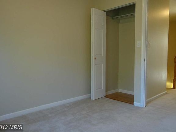 5th image of 19 Crystal Rock Ct