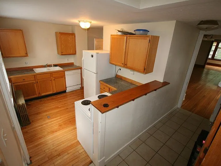 1835 Dayton Ave #1835 — Photo 4