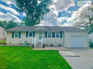 6140 Riggs St, Mission, KS 66202