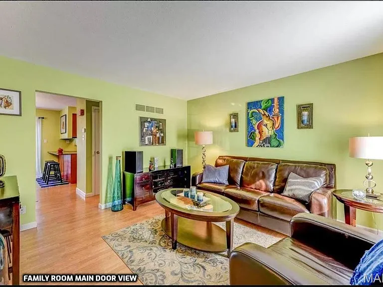 1210 Clarkson Ct #1210 — Photo 6