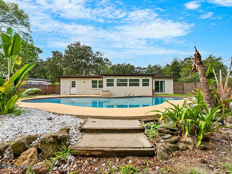 2426 Clemson Dr — Photo 38