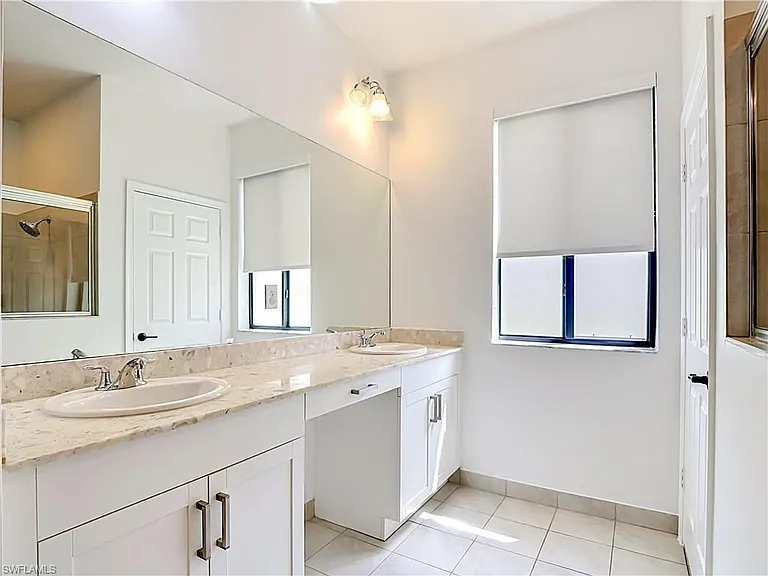 5045 Arancia Ln — Photo 13