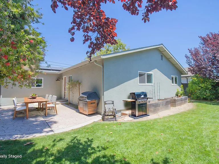 6944 Cedar Ln — Photo 8