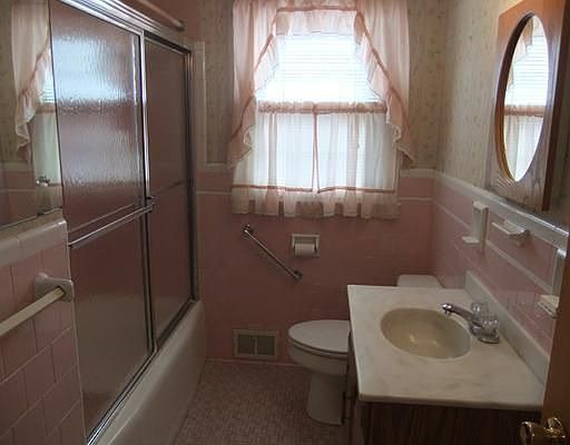 5th image of 94 Whitewood Dr
