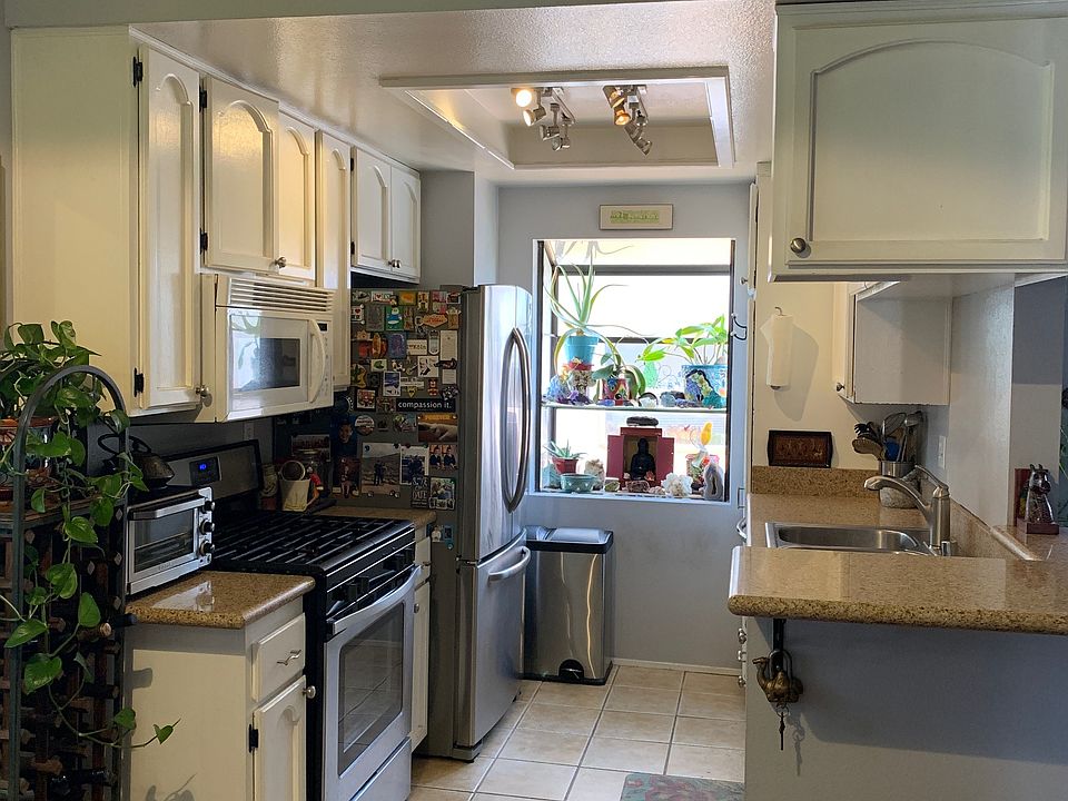 1st image of 4725 34th St Unit 4A