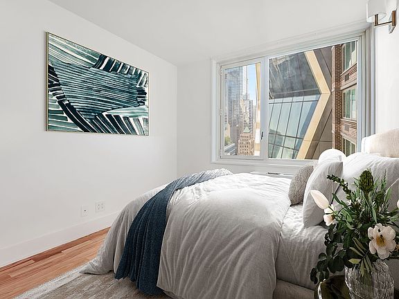 4th image of 322 W 57th St APT 48J