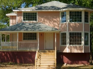 115 E Van Buren St #B, Eureka Springs, AR 72632