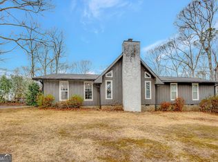 154 W Wedgewood Cir, Newnan, GA 30263