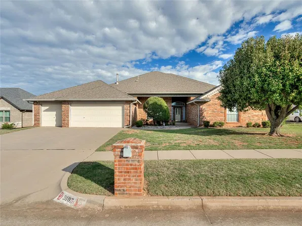 9105 SW 25th St, Oklahoma City, OK 73128