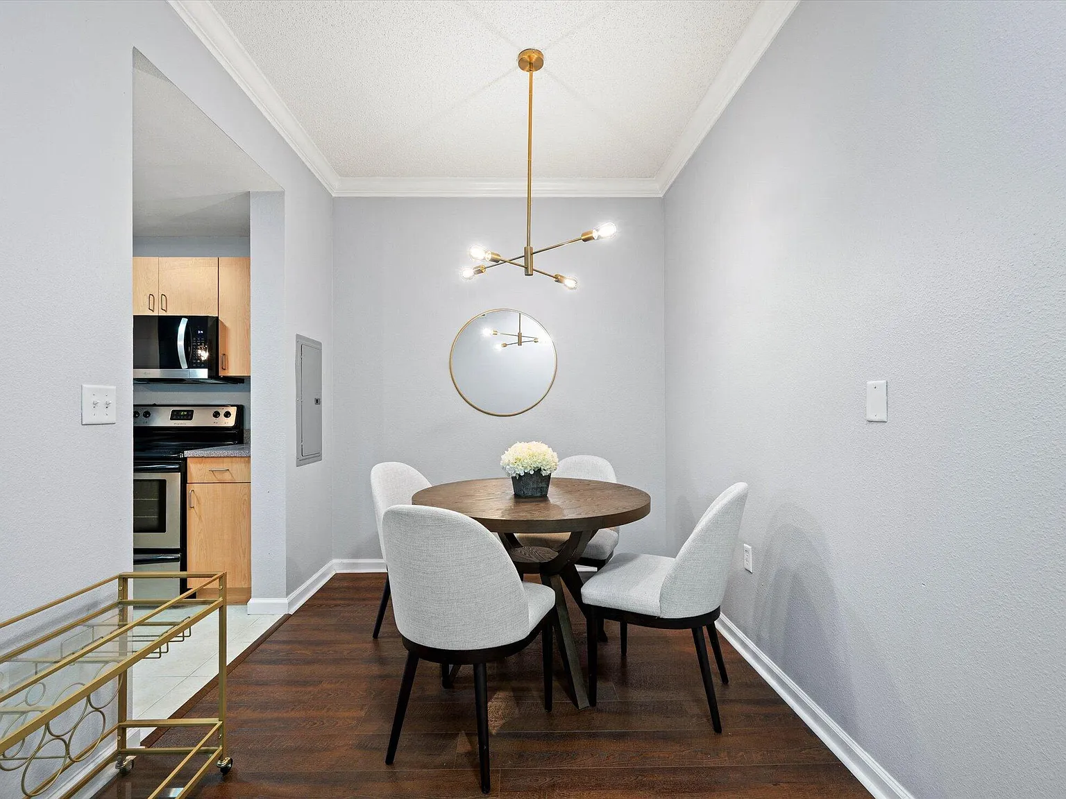 1 bed, 1.0 bath, 774 sqft, $2,150 — Photo 4