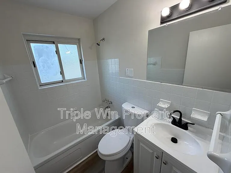 945 Paddock Dr — Photo 29