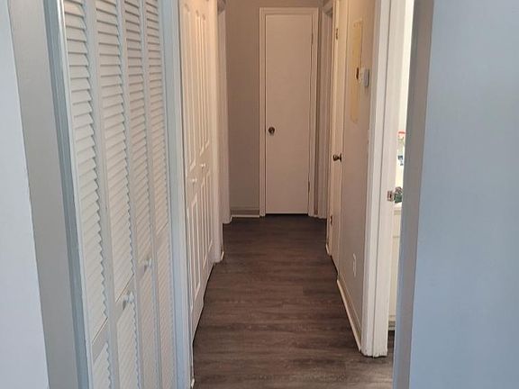 4th image of 305 Hamilton Glenn #305