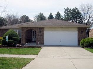 11113 Wakefield St, Westchester, IL 60154