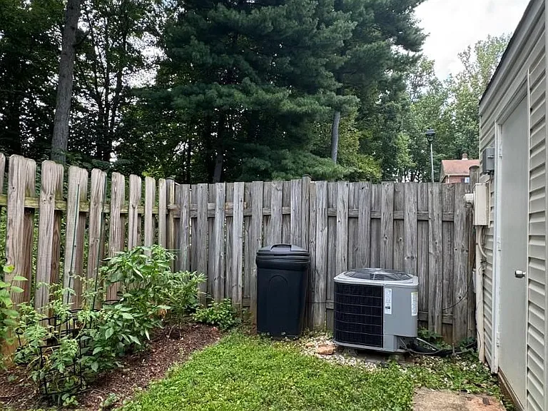 14582 Earlham Ct — Photo 16