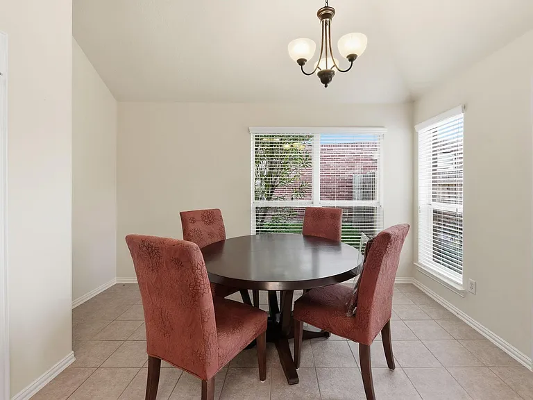 10022 Darrell Springs Ln — Photo 17