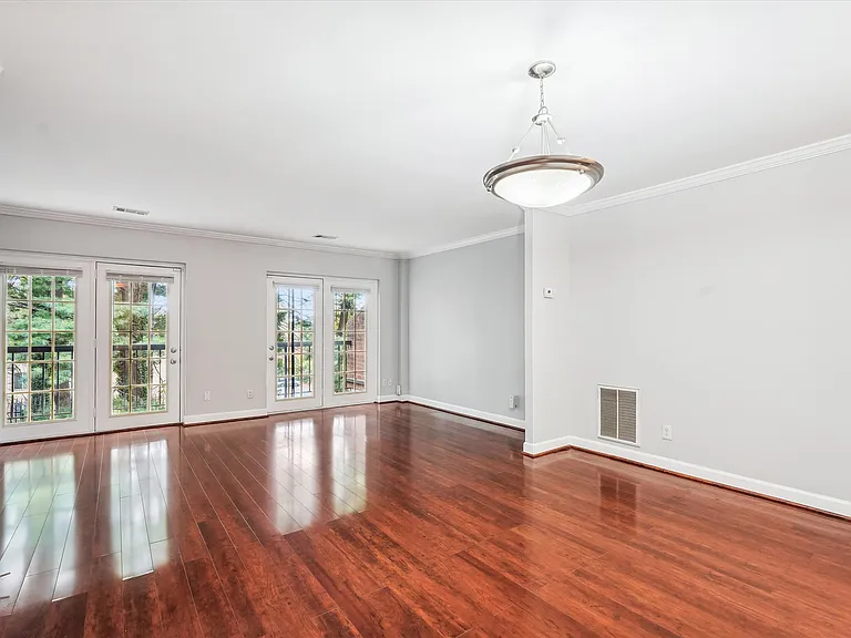 3810 Chesterwood Dr #3810 — Photo 7