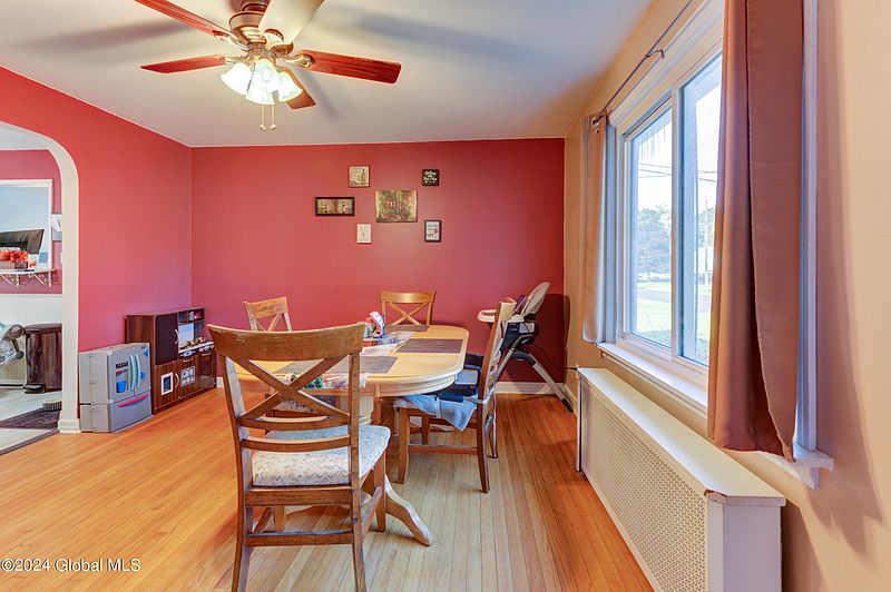 5th image of 1134 Fayette Drive