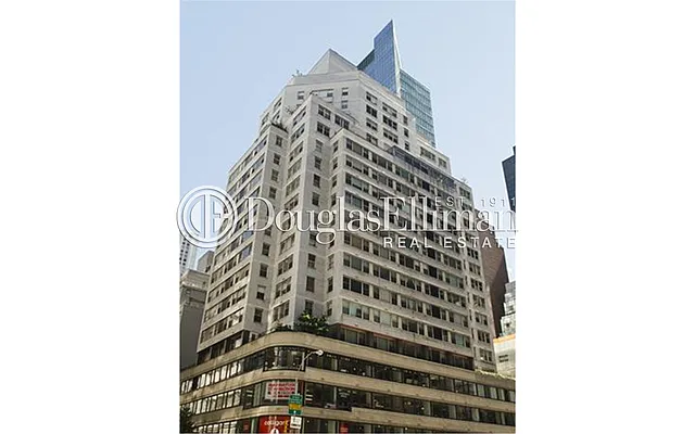 Sold by Douglas Elliman | media 21