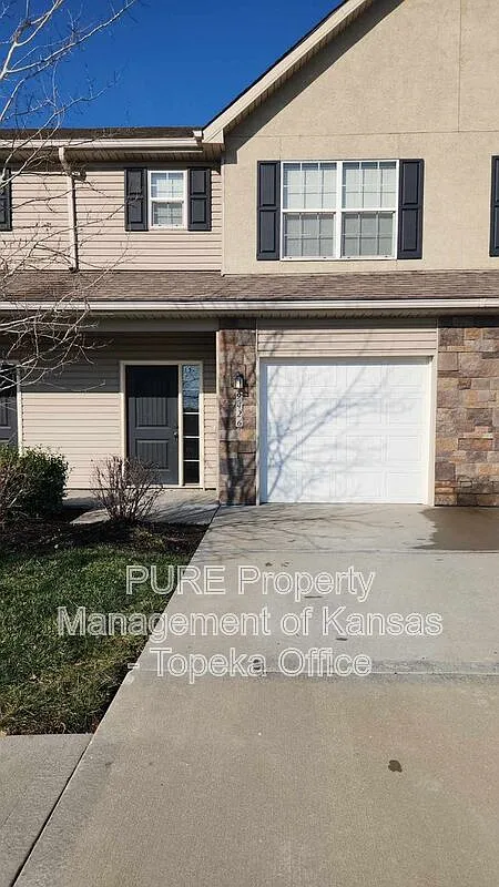 3 bed, 3.0 bath, 1604 sqft, $2,125 — Photo 1