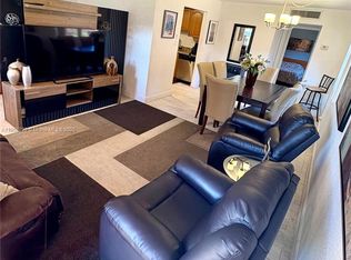 535 Saxony Dr #L, Delray Beach, FL 33446