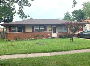 834 Elma Ave, Elgin, IL 60120