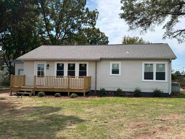 600 Elmhurst Ave, Muscle Shoals, AL 35661