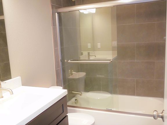 3rd image of 1120 S Pacific St APT C