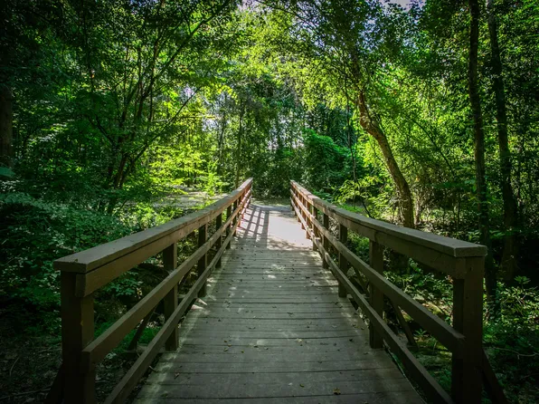 Stone Creek at Brookhaven Apartment Homes